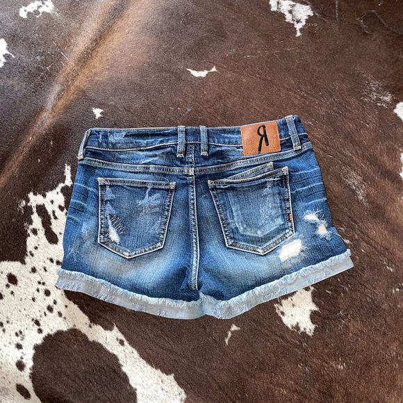 Rock Revival Jean shorts - Picture 2 of 3